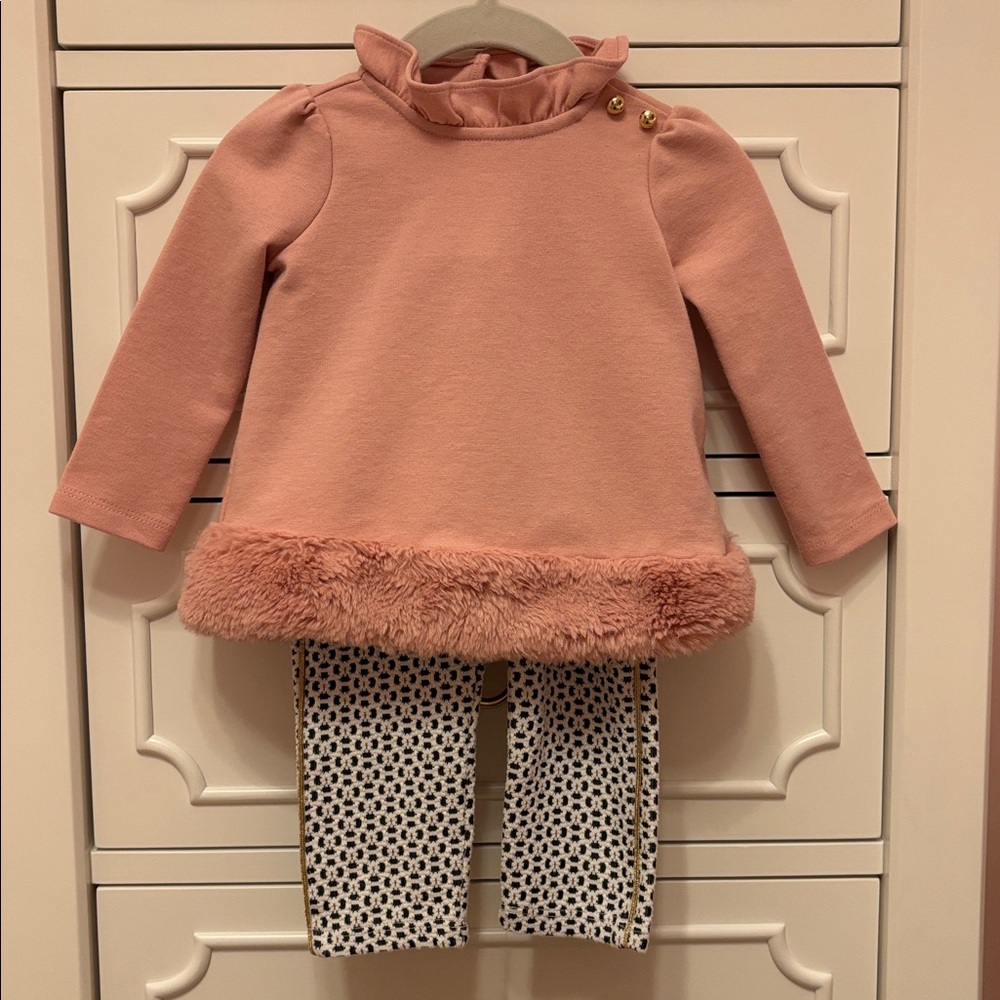 EUC Janie and Jack 2 Piece Set Rose Faux Fur Trim Top Jacquard Pants 6-12 Months